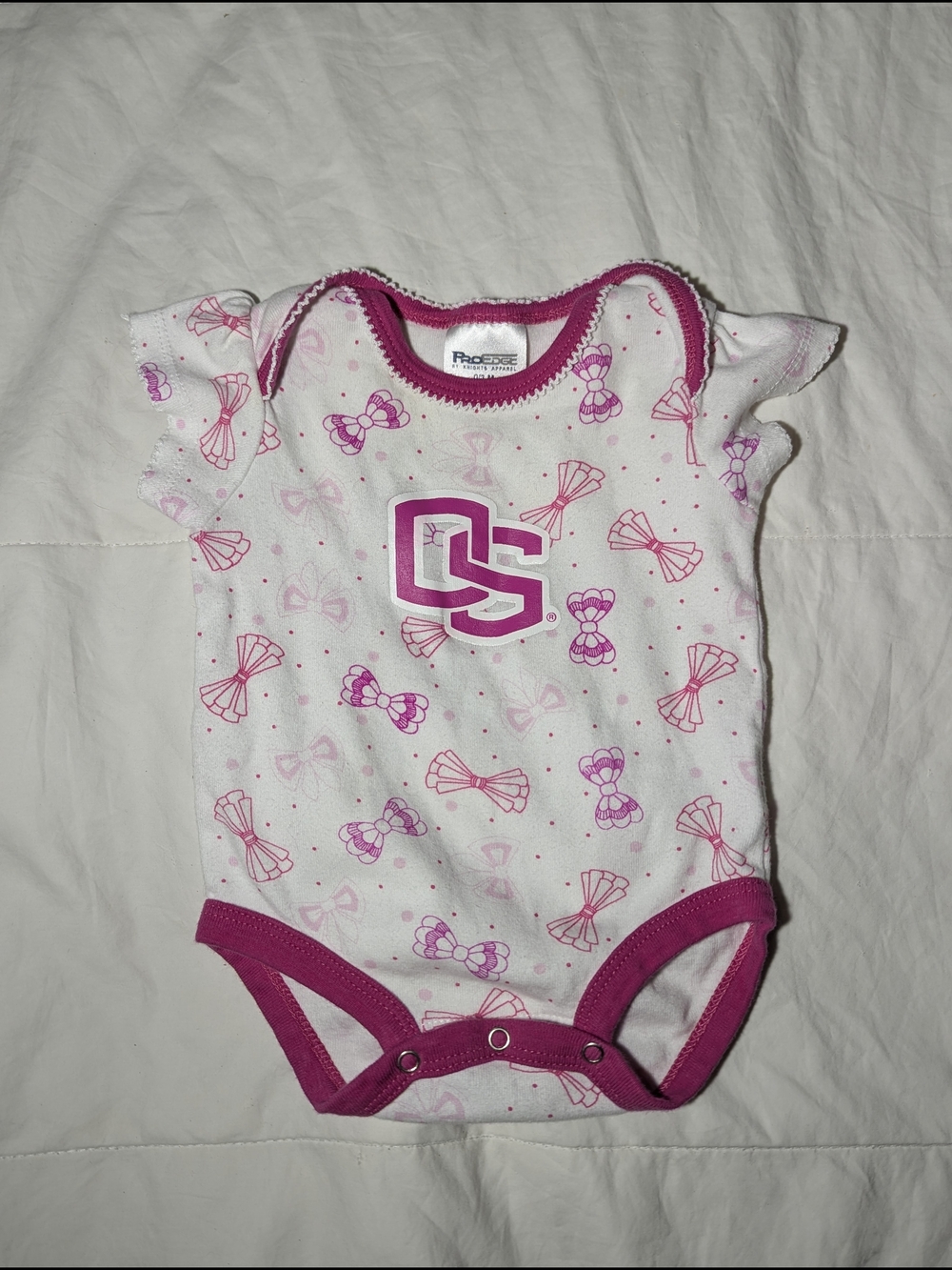 Baby One Piece Snap Closure Pink Bows With Oregon State Logo On Front 0-3 Months